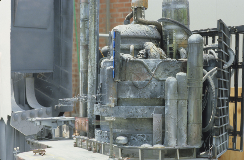 Illustration for article titled 142 Behind-The-Scenes Photos Reveal Blade Runner's Miniature WorldÂ